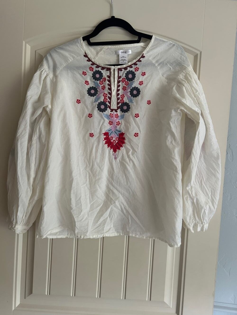 Esley White Embroidered Floral Peasant Blouse